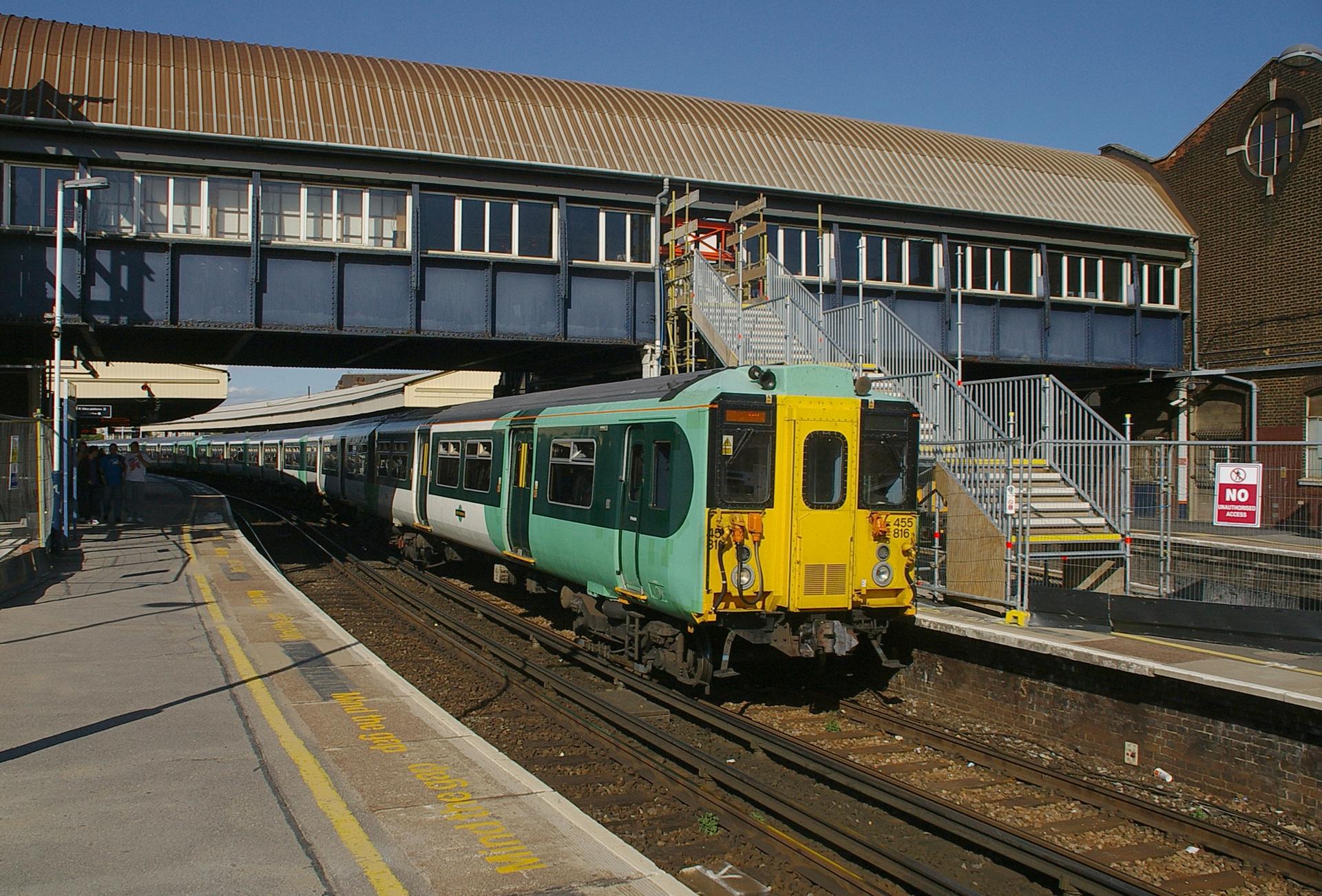 Clapham Junction property market - development finance in SW11